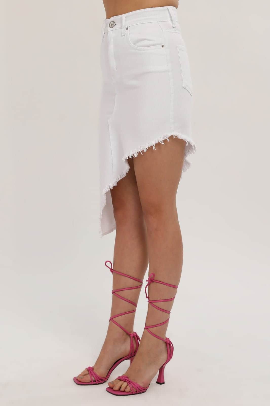 Vovikon KN Beyaz Püsküllü Gabardin Kadın Asimetrik Etek