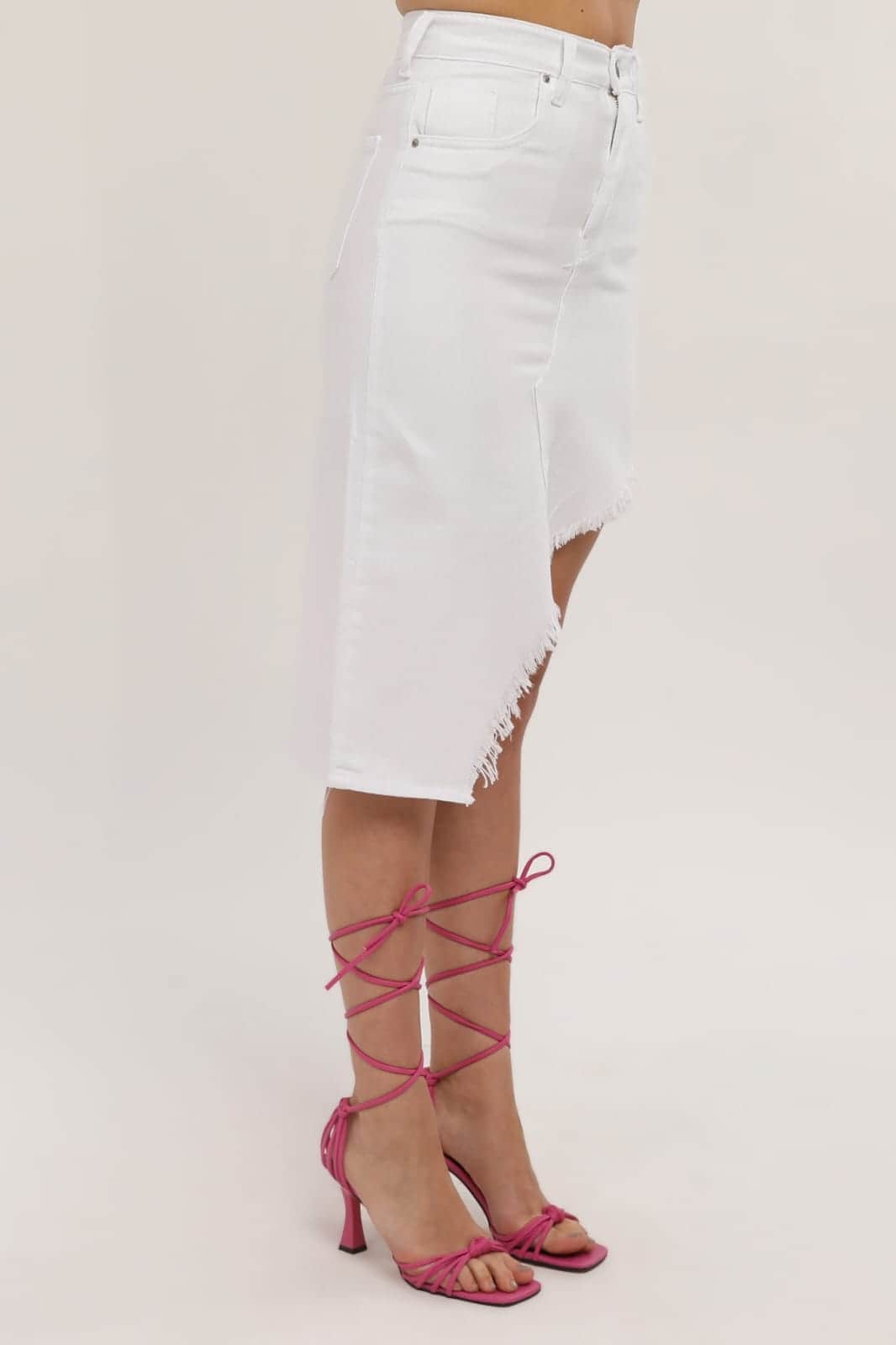 Vovikon KN Beyaz Püsküllü Gabardin Kadın Asimetrik Etek