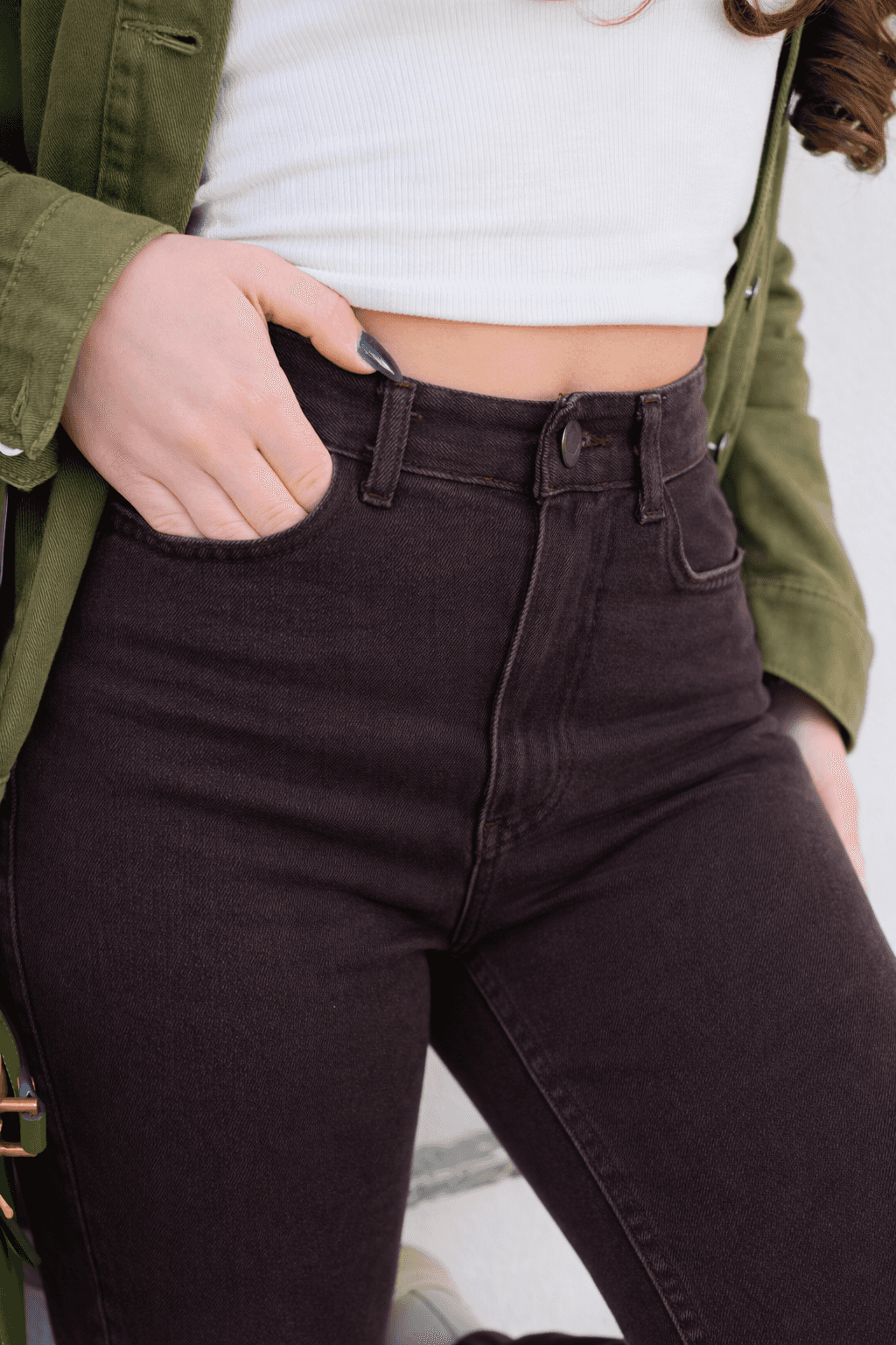 Yüksek Bel Kahverengi Taşlamalı Mom Jean