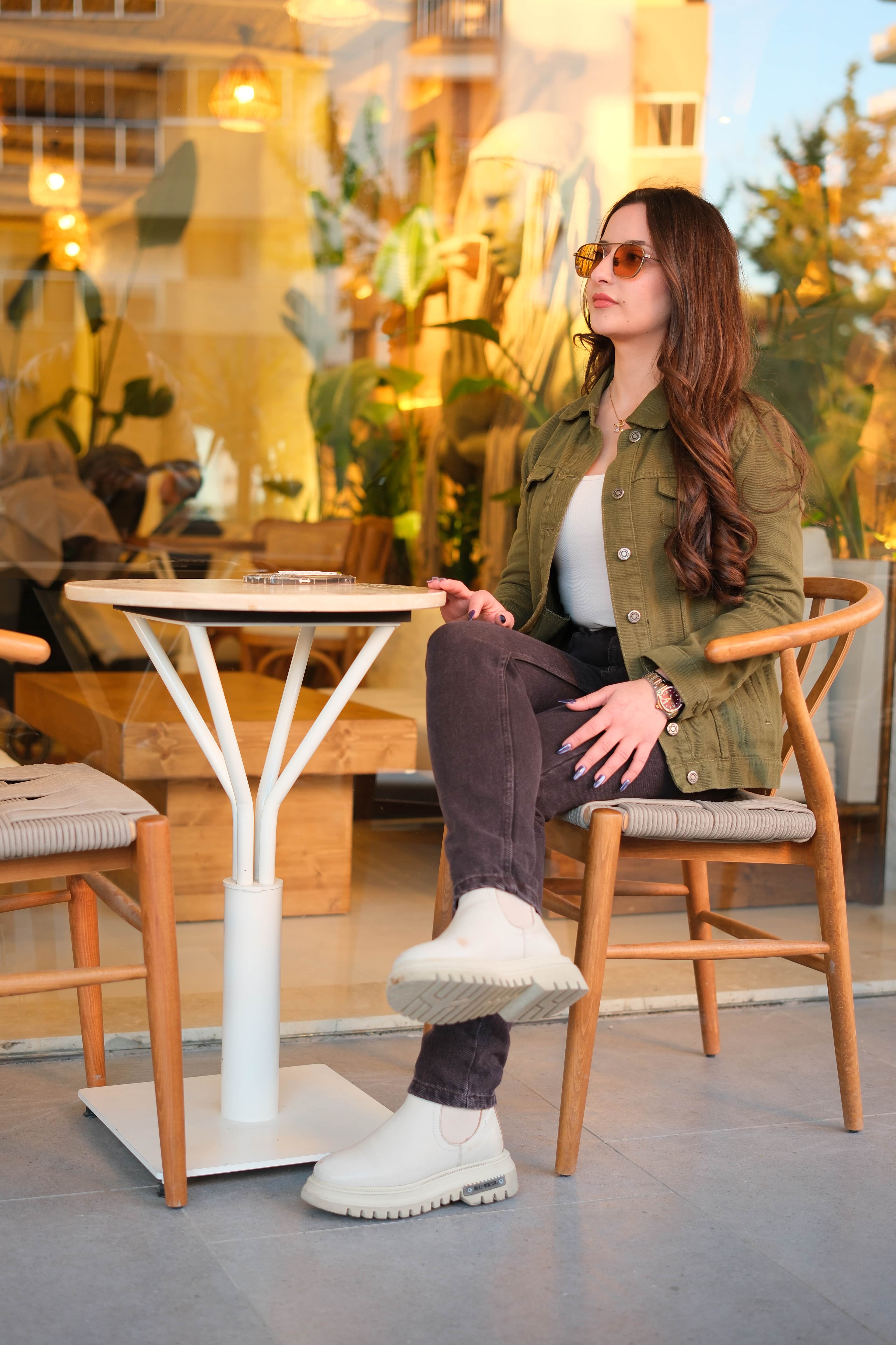 Yüksek Bel Kahverengi Taşlamalı Mom Jean