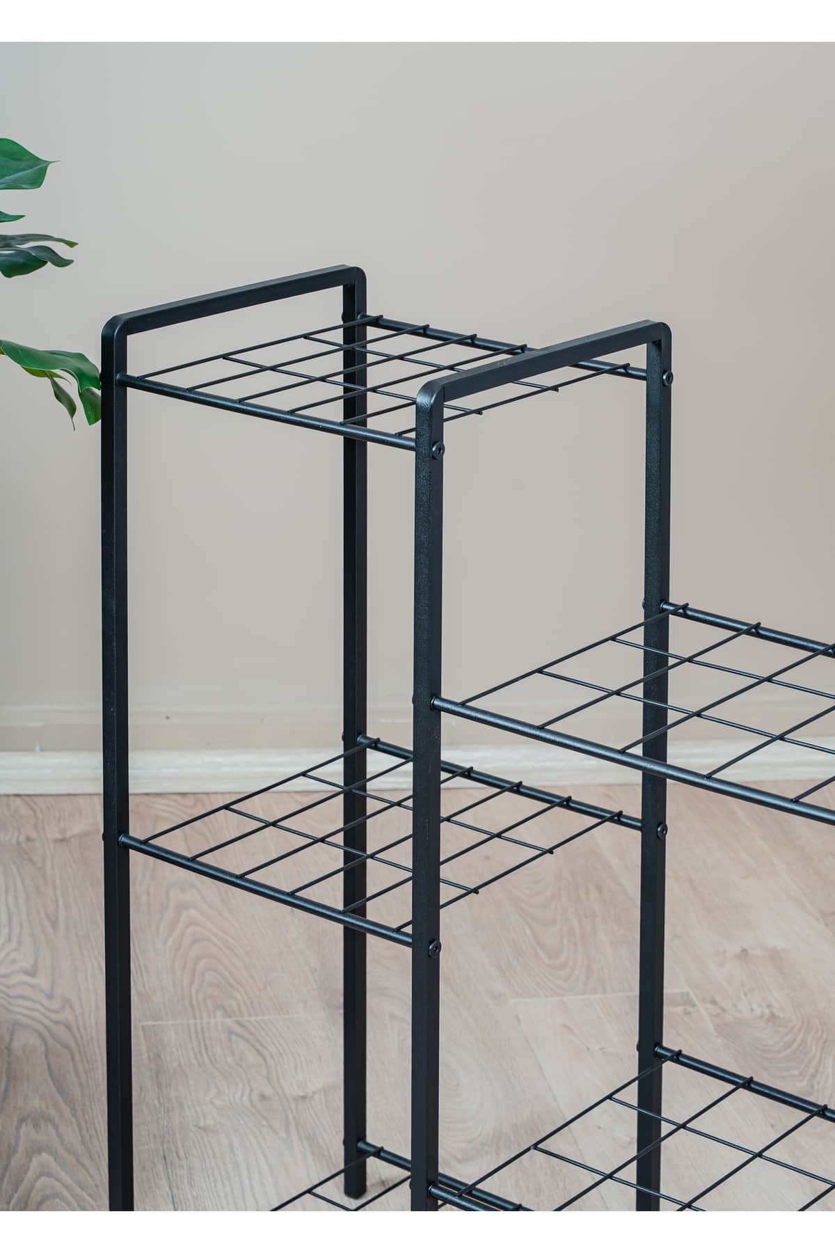 Garden 5 Raflı Siyah Metal Saksılık, Bahçe Balkon ve Salon Bitkileri İçin