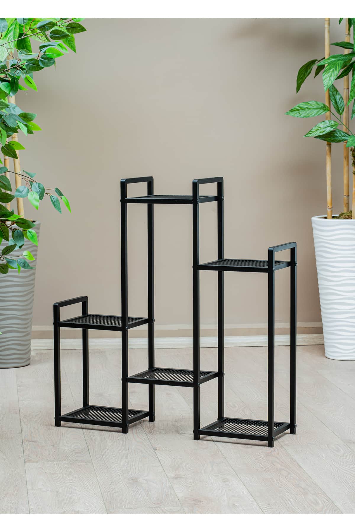 Garden 6 Raflı Metal Ayaklı Dekoratif Saksı Standı