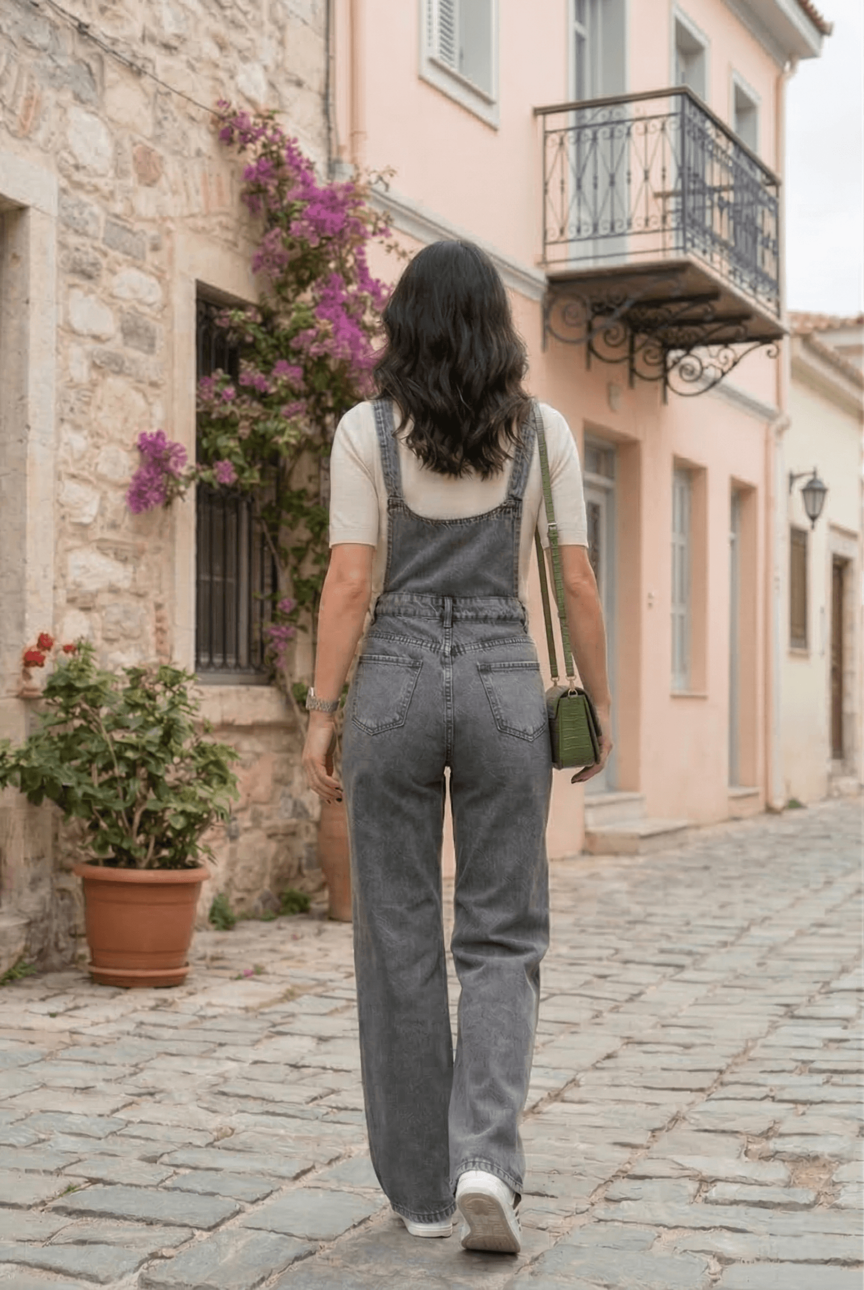 Vovikon KN Bahçıvan Kar Siyah Ön Cepli Askılı Bol Paça Kadın Denim Tulum - Görsel 6