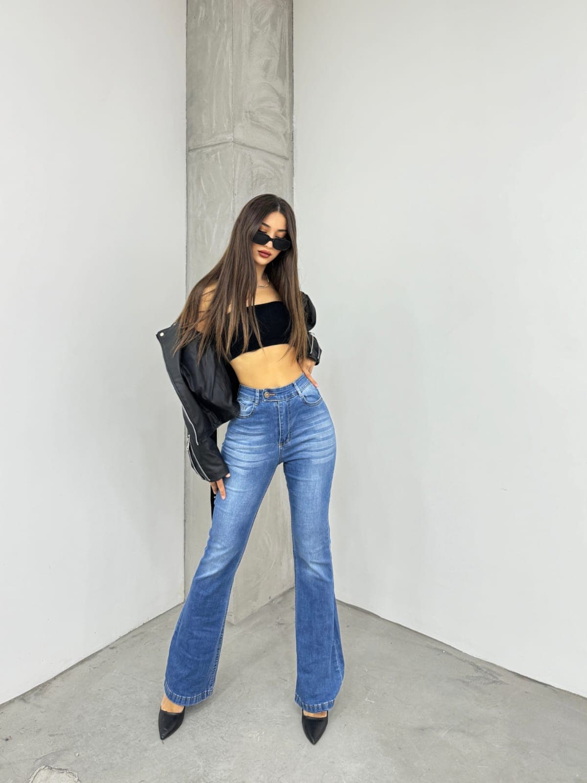 Vovikon KN Kemer Dilli Ayrıntılı Mavi İspanyol Paça Jean Vovikon KN Kemer Dilli Ayrıntılı Mavi İspanyol Paça Jean - Görsel 4