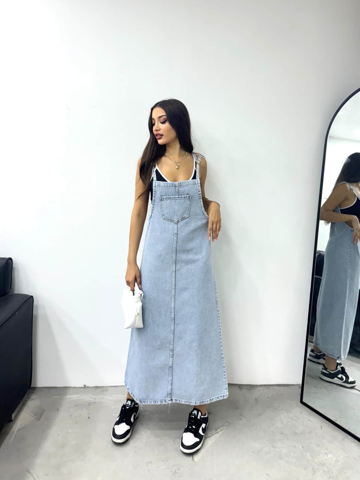 Vovikon KN Uzun Bahçevan Ön Cepli Askılı Taş Yıkama Denim Elbise