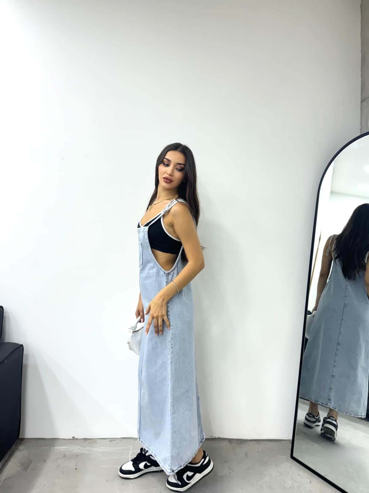 Vovikon KN Uzun Bahçevan Ön Cepli Askılı Taş Yıkama Denim Elbise