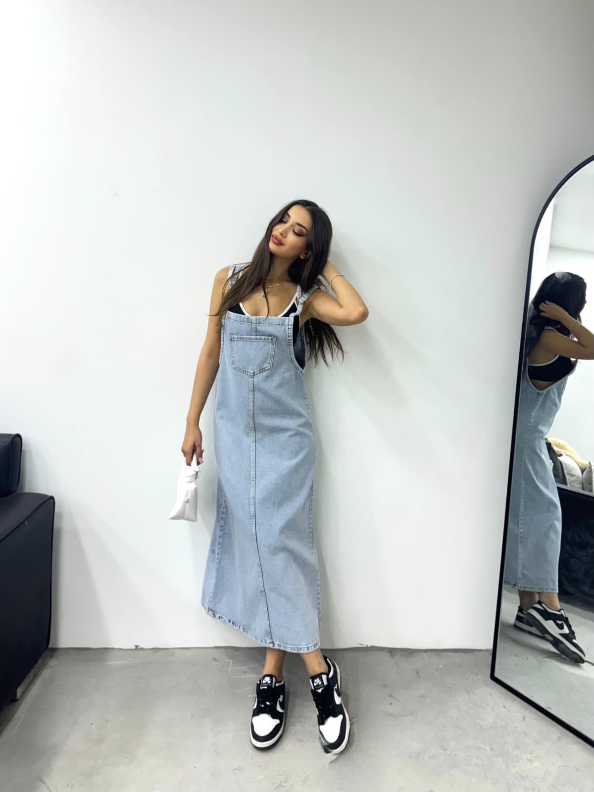 Vovikon KN Uzun Bahçevan Ön Cepli Askılı Taş Yıkama Denim Elbise Vovikon KN Uzun Bahçevan Ön Cepli Askılı Taş Yıkama Denim Elbise