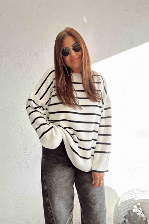 Vovikon Bisiklet Yaka Siyah İnce Çizgili Esnek Fit Size Triko Kazak Vovikon Bisiklet Yaka Siyah İnce Çizgili Esnek Fit Size Triko Kazak - Görsel 3