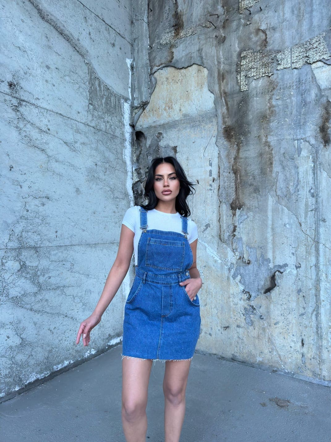 Vovikon KN Mavi Etek Ucu Kesik Püsküllü Bahçıvan Salopet Elbise Vovikon KN Mavi Etek Ucu Kesik Püsküllü Bahçıvan Salopet Elbise