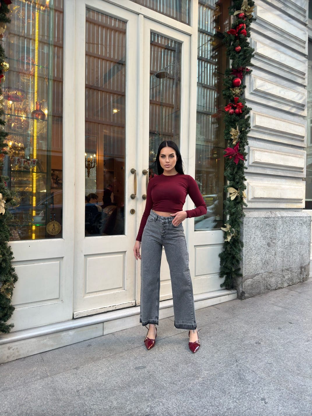 Vovikon Kn Kar Siyah 5 Düğme Paça Püsküllü Bol Paça Jean Vovikon Kn Kar Siyah 5 Düğme Paça Püsküllü Bol Paça Jean - Görsel 1