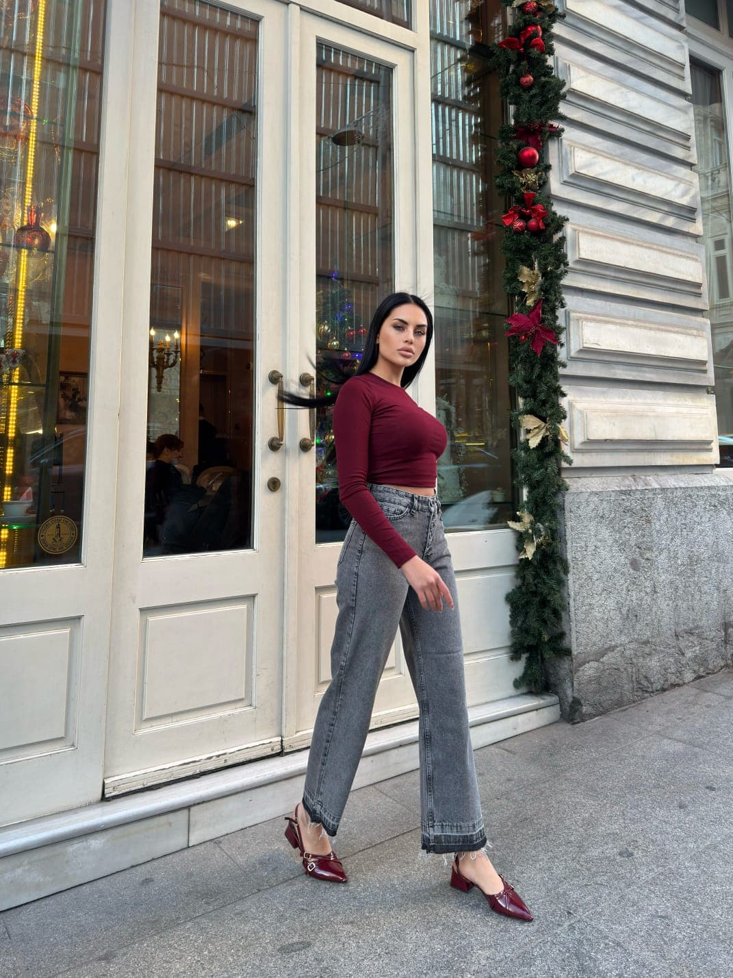 Vovikon Kn Kar Siyah 5 Düğme Paça Püsküllü Bol Paça Jean Vovikon Kn Kar Siyah 5 Düğme Paça Püsküllü Bol Paça Jean - Görsel 2