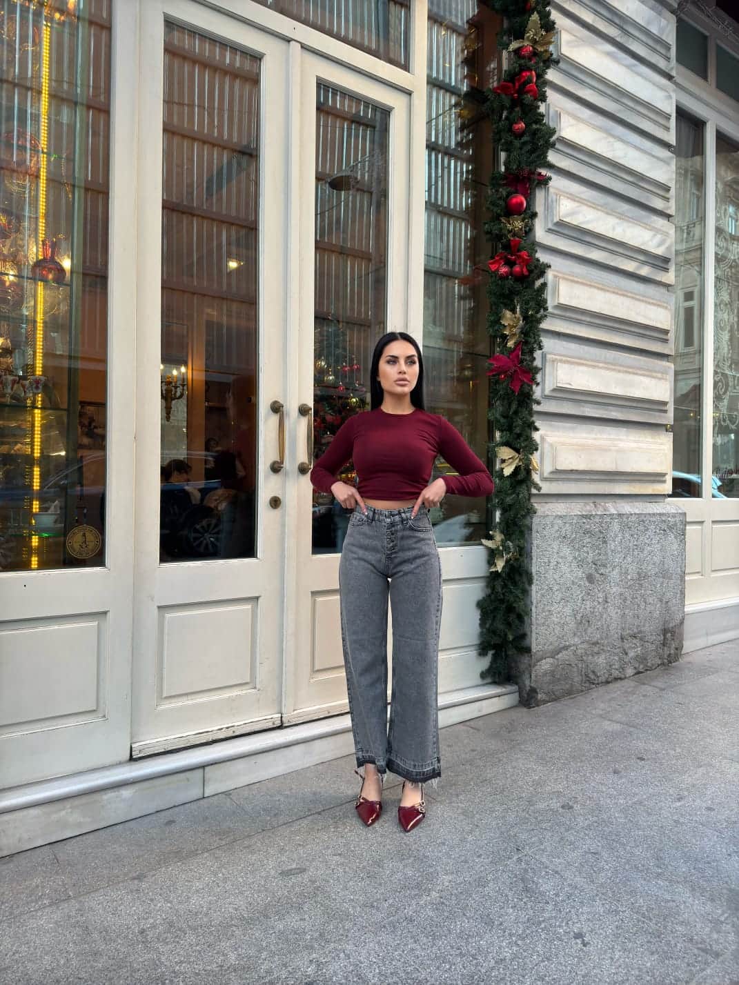 Vovikon Kn Kar Siyah 5 Düğme Paça Püsküllü Bol Paça Jean