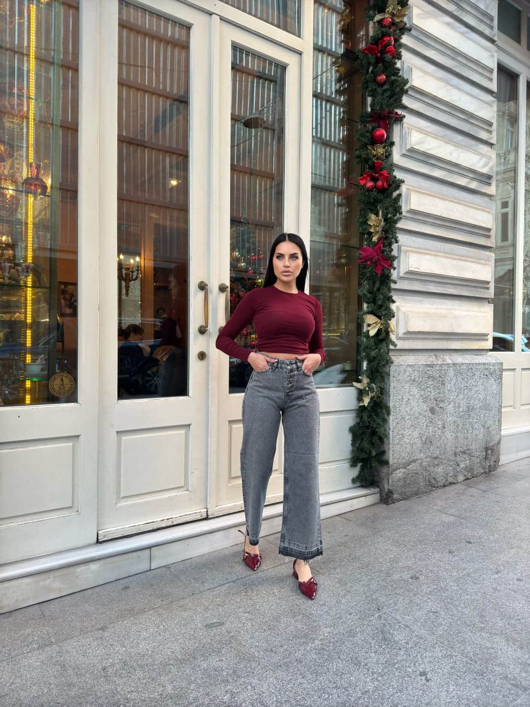 Vovikon Kn Kar Siyah 5 Düğme Paça Püsküllü Bol Paça Jean