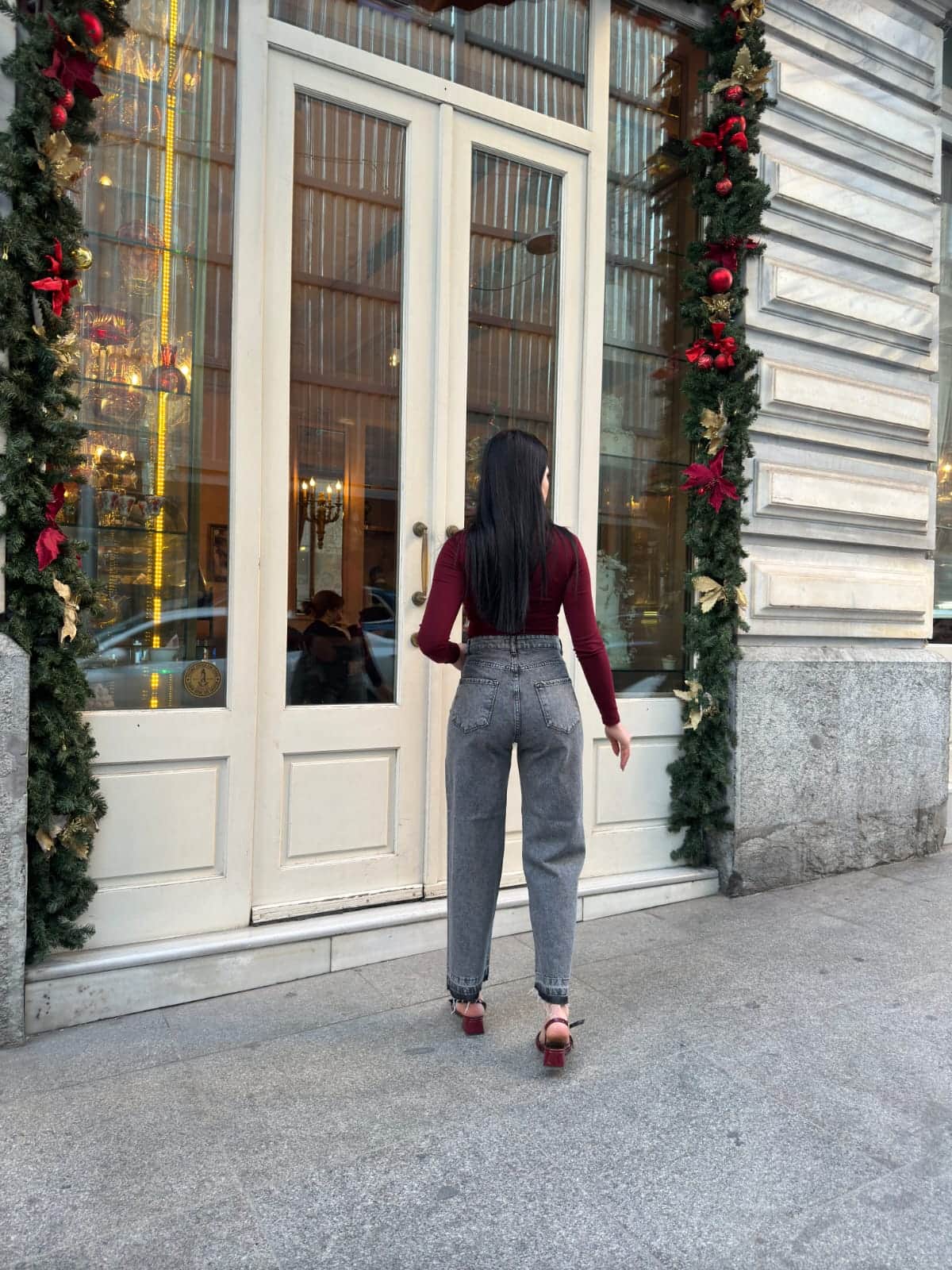 Vovikon Kn Kar Siyah 5 Düğme Paça Püsküllü Bol Paça Jean