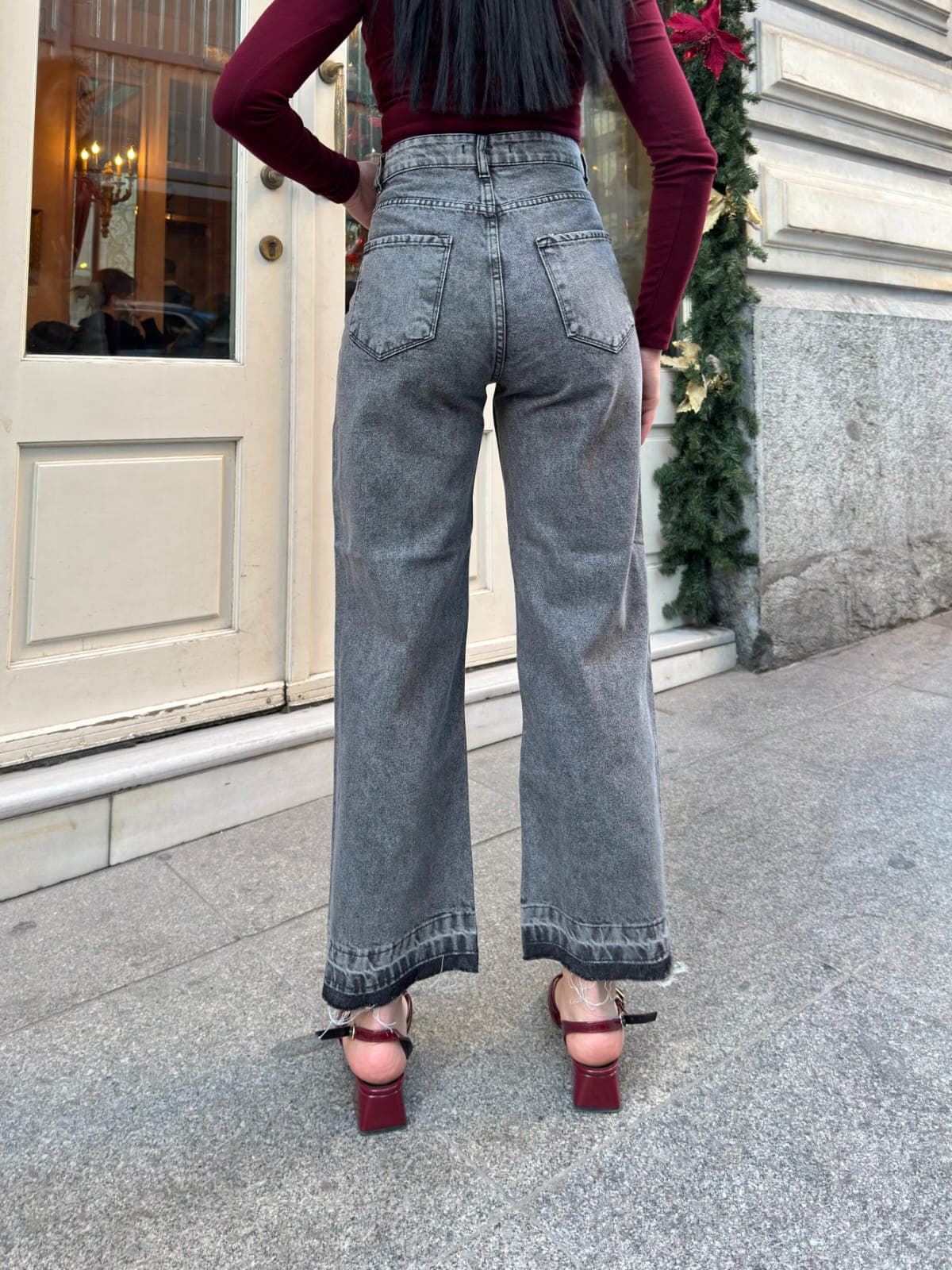 Vovikon Kn Kar Siyah 5 Düğme Paça Püsküllü Bol Paça Jean Vovikon Kn Kar Siyah 5 Düğme Paça Püsküllü Bol Paça Jean - Görsel 7