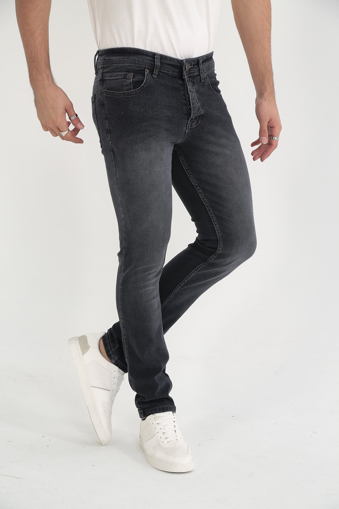 D'Vision Erkek Kot Pantolon Siyah Taşlamalı G-5230-65 D'Vision Erkek Kot Pantolon Siyah Taşlamalı G-5230-65 - Görsel 1