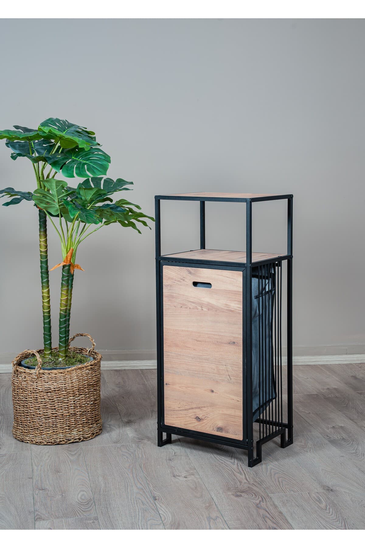 2 Raflı Metal Kirli Sepetli Çok Amaçlı Banyo Düzenleyici 2 Raflı Metal Kirli Sepetli Çok Amaçlı Banyo Düzenleyici - Görsel 1