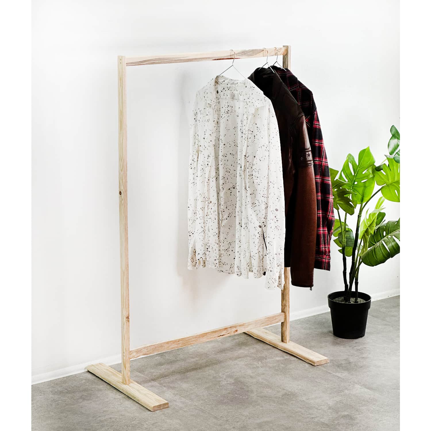 ahsap-ayakli-askilik-elbise-askisi-portmanto-6092