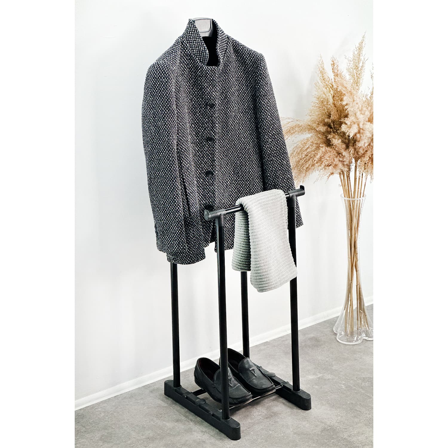 Dilsiz Uşak Ceket Elbise Askısı Ayaklı Askılık 6085