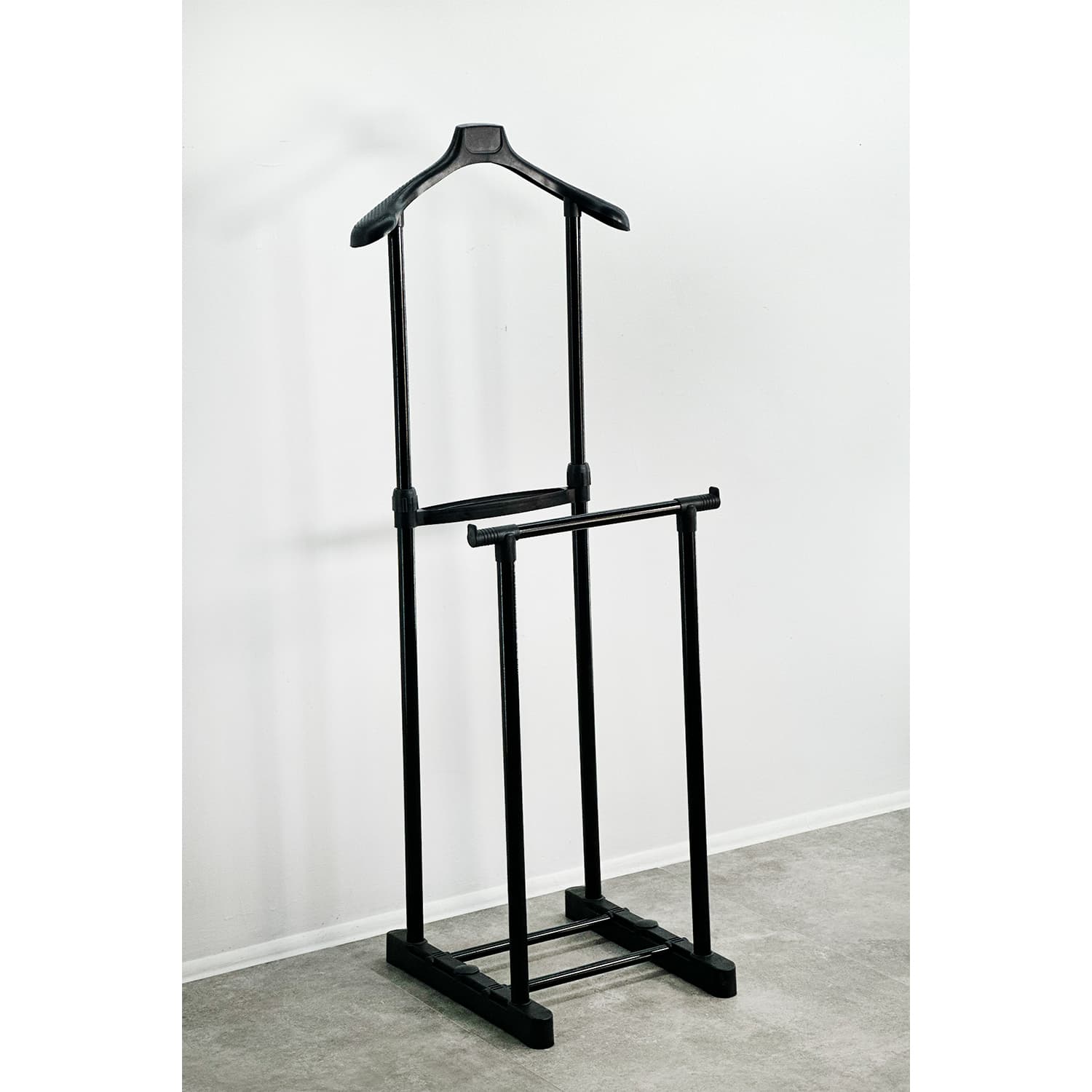 Dilsiz Uşak Ceket Elbise Askısı Ayaklı Askılık 6085