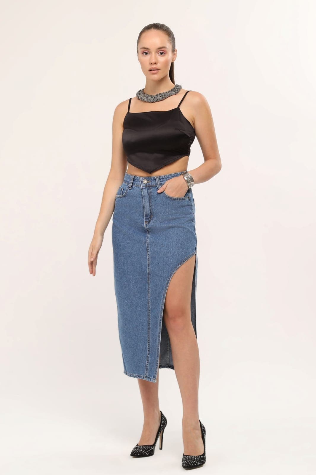 Vovikon KN Ön Parçalı Denim Mavi Asimetrik Kadın Kot Etek Vovikon KN Ön Parçalı Denim Mavi Asimetrik Kadın Kot Etek - Görsel 2