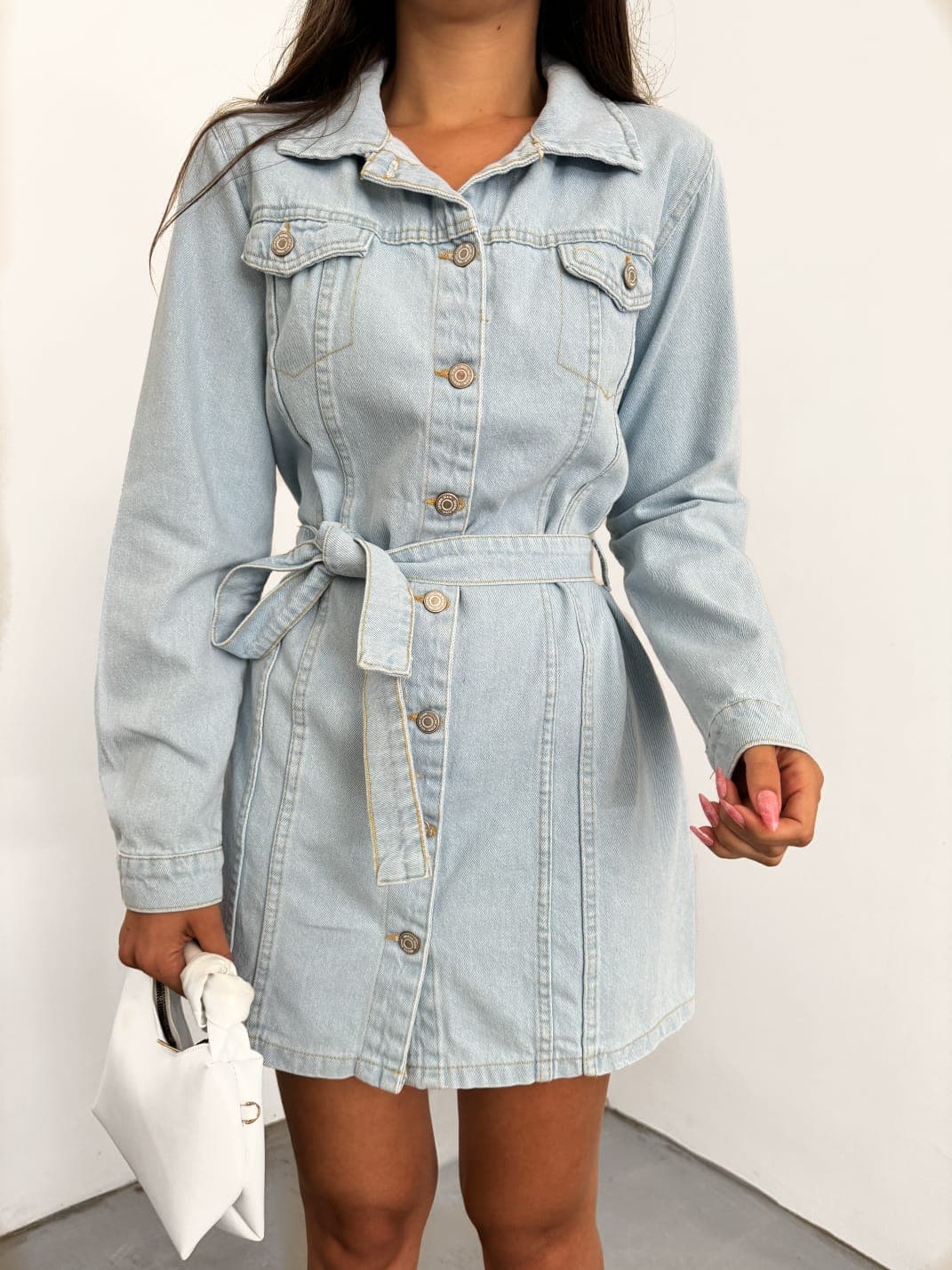 Vovikon KN Kuşaklı Denim Çift Cepli Buz Mavi Kot Elbise Vovikon KN Kuşaklı Denim Çift Cepli Buz Mavi Kot Elbise