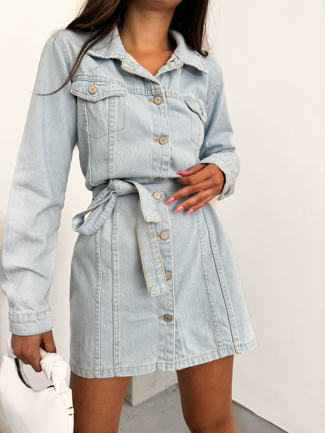 Vovikon KN Kuşaklı Denim Çift Cepli Buz Mavi Kot Elbise Vovikon KN Kuşaklı Denim Çift Cepli Buz Mavi Kot Elbise